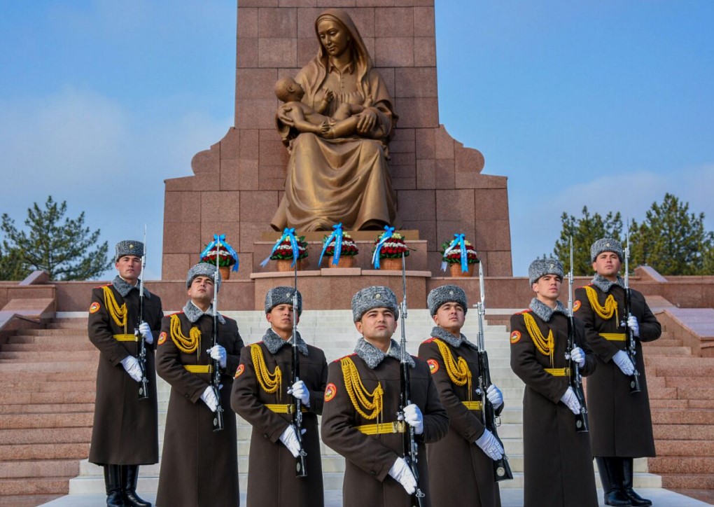 Ташкент 14 день. 14 Января день защитников Родины Узбекистана. Ден зашитников Родины Узбекистон. С днем защитника Узбекистана. Защитник Родины Узбекистан.